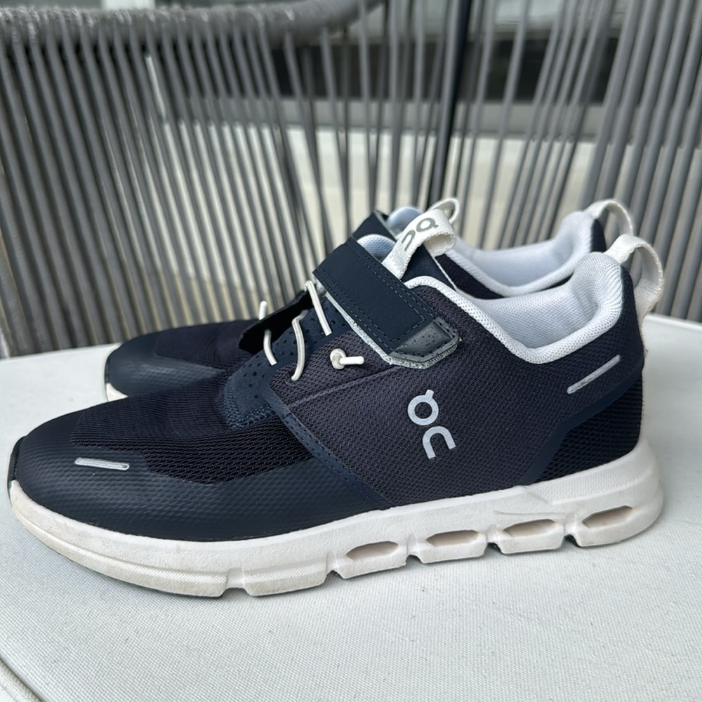 On Running Kids Sneakers - Navy and White